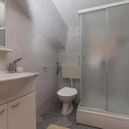 Mira Apartment Pag Town